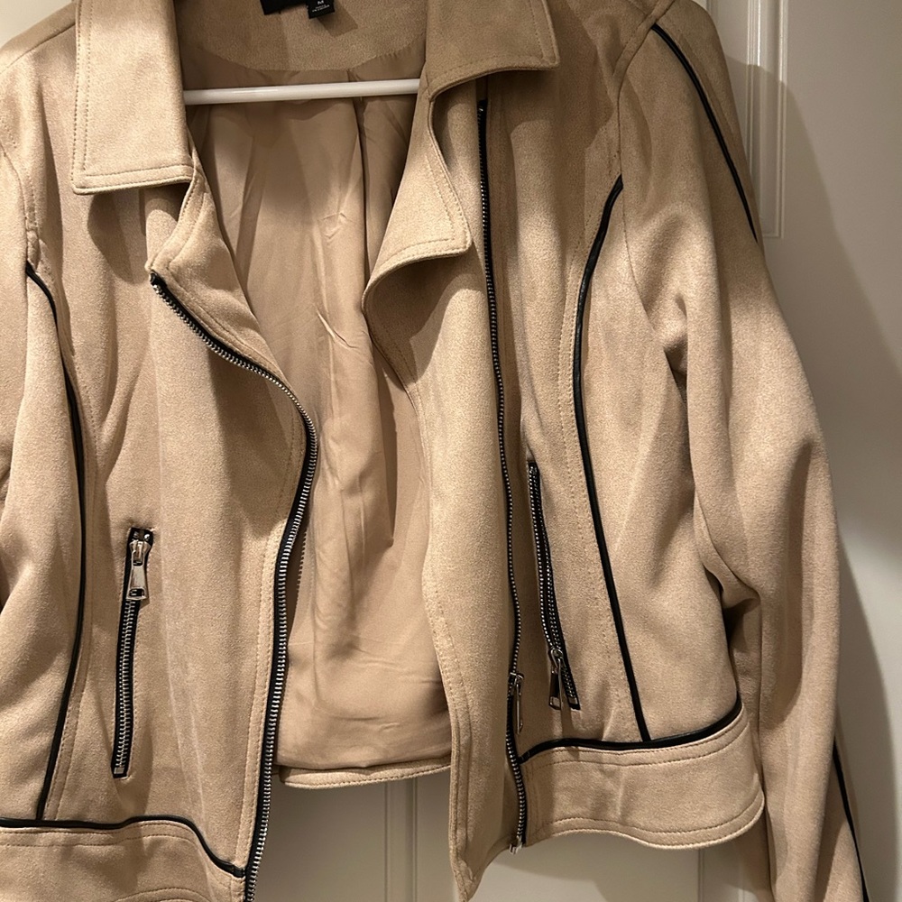 Stylish Tan Jacket with Black Accents